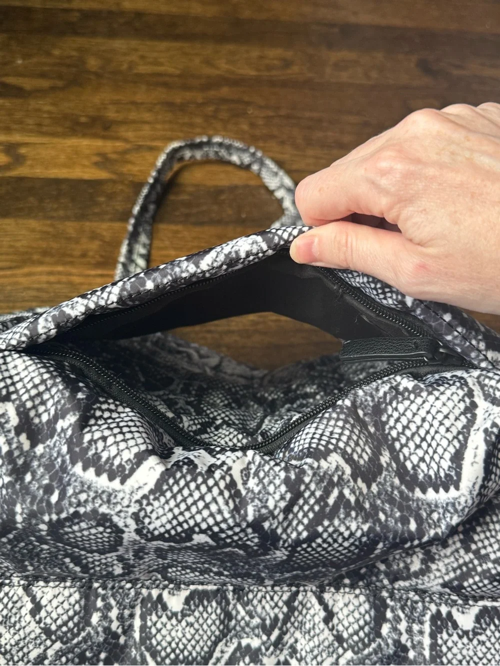 Black & White Snake-Print Tote Bag by Campsite